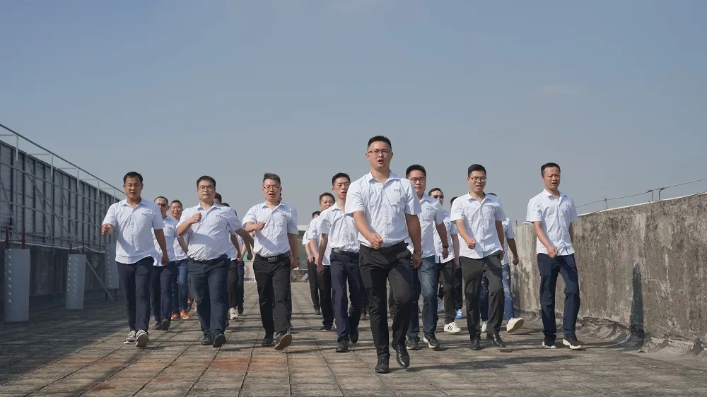 卡百利藝術(shù)涂料：不負(fù)年輕、不負(fù)自己